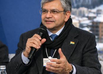 India IT Minister Ashwini Vaishnaw discussing AI accessibility, democratizing GPU compute, sovereign models, AI infrastructure, and AI regulation at Davos.